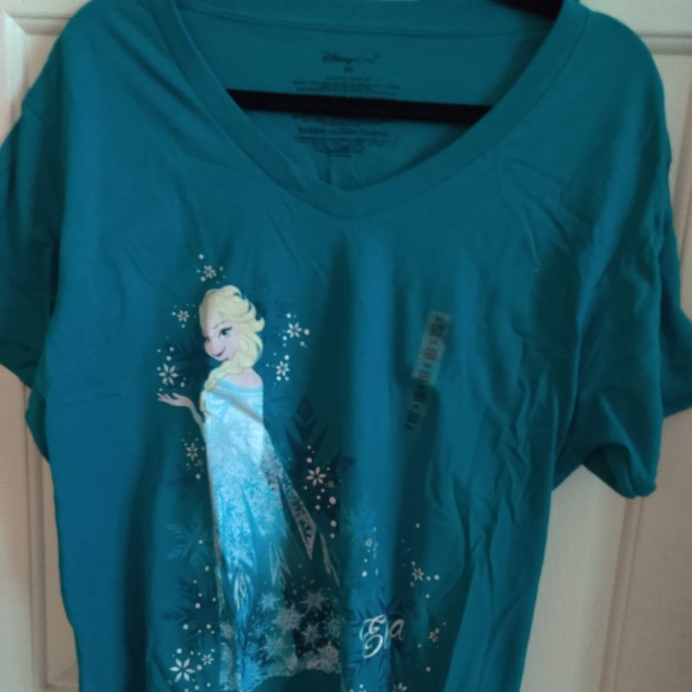 NWT Disney Store Frozen/Elsa print T-shirt-sz. 2XL